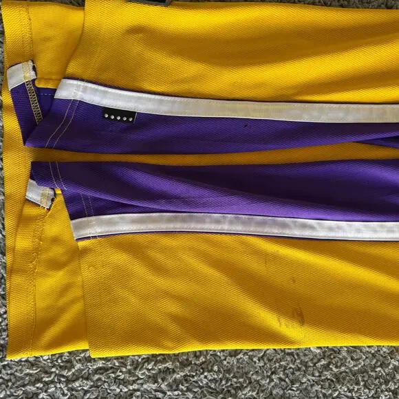 Vintage Authentic Kobe Bryant Nike 2002 NBA Los Angeles Lakers Jersey 52 Gold